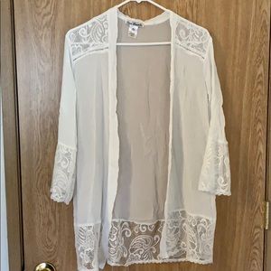 White lace kimono